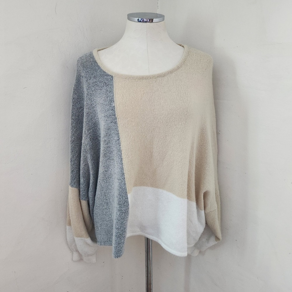 Olivaceous‎ Colorblock Oversized Knit Sweater Beige Grey White Large